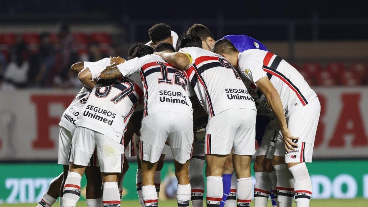 São Paulo vence o Vasco e encontra no MorumBIS o caminho para subir no Brasileirão