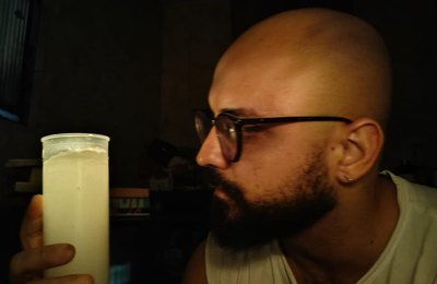 Ensaio aberto: jornalista Jamerson Soares une literatura e teatro em peça solo em Maceió