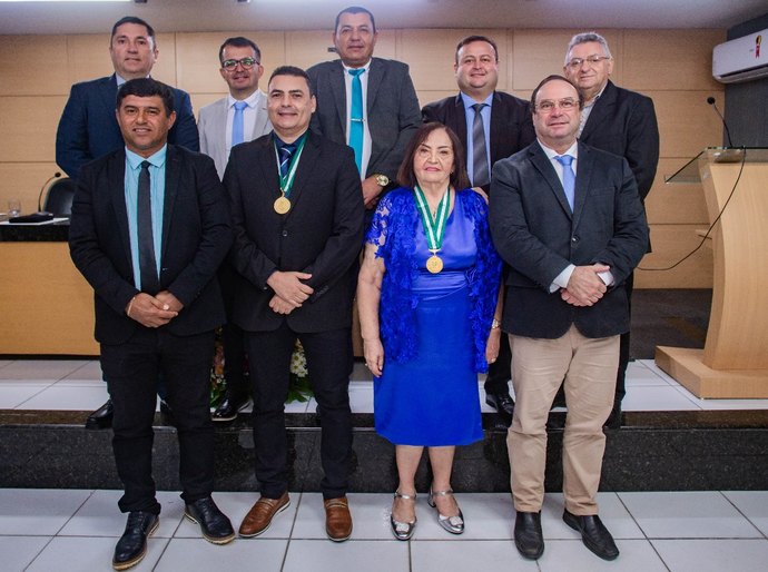 Prefeito Luciano parabeniza a Câmara de Vereadores e destaca trabalho de Salete Amorim e Arestides Minervino