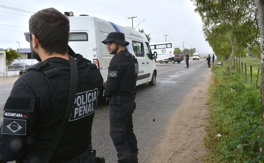 Corregedoria da Seris orienta policiais penais sobre lei sancionada pelo Governo do Estado