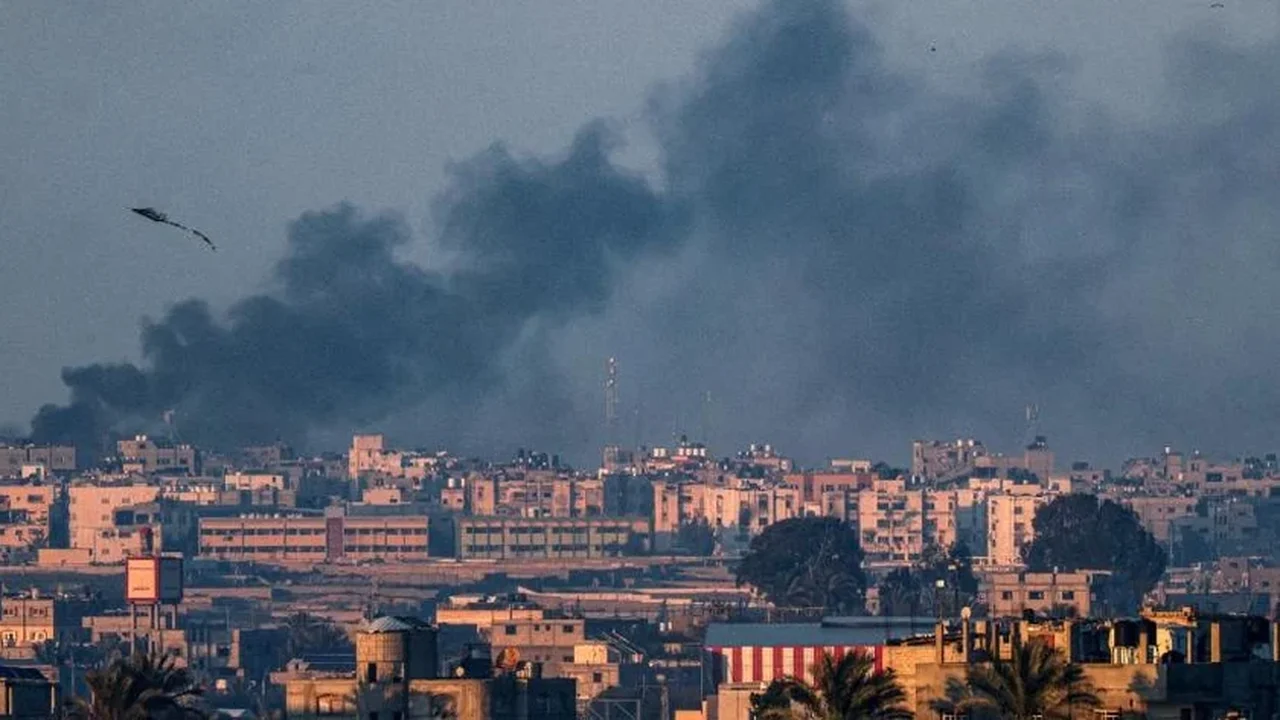 Israel aumenta bombardeio e incursão terrestre ao sul do Líbano