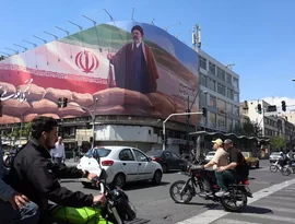 Líder supremo do Irã está com rosto desfigurado, diz mídia