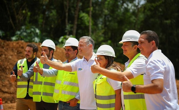 Fiscalização das novas regras da CNH no Detran-PR e vistoria em obras estratégicas no estado e em Santa Catarina marcam o primeiro dia da caravana