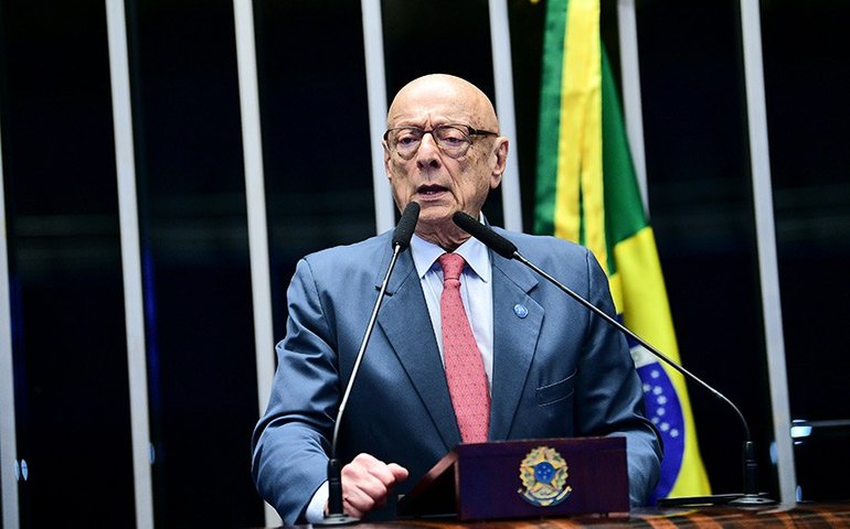 Amin cobra definição de obras na BR-101