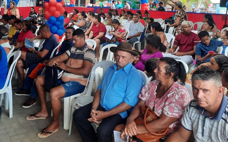 Sine Alagoas anuncia 3.594 vagas de emprego na semana do Natal