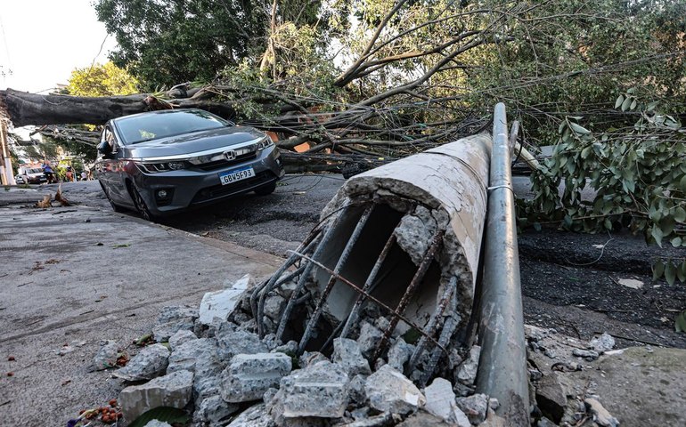 Quase 17% dos consumidores seguem sem energia em São Paulo após ventania