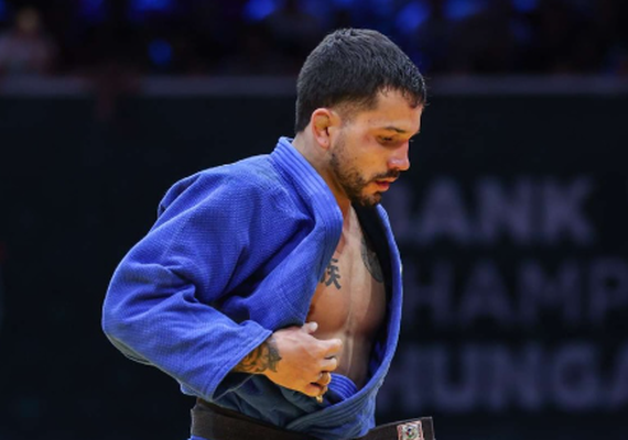 Daniel Cargnin festeja prata no Mundial de judô: 'Às vezes, é mais difícil que a Olimpíada'