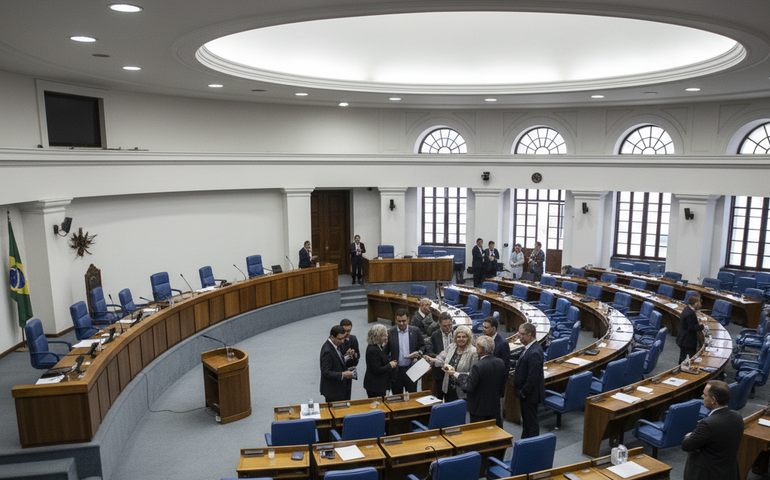 PT articula candidatura própria a 'governo-tampão' no RN após rompimento com vice e fortalecimento do bolsonarismo