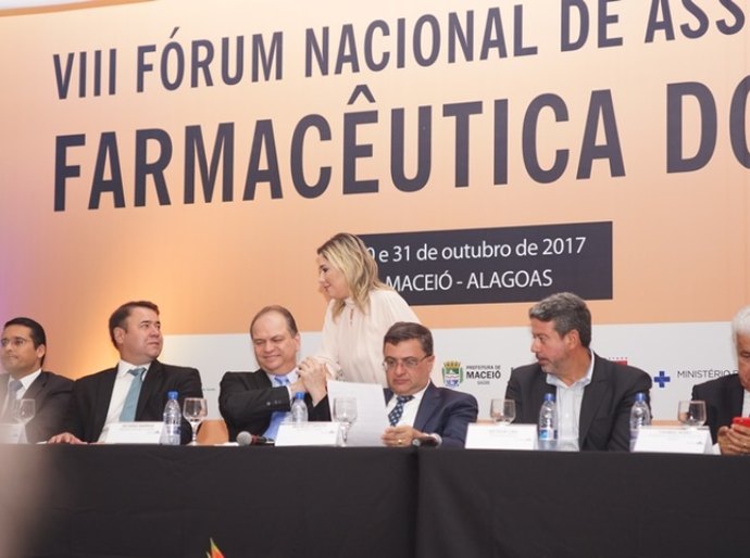 Ministro discute em Alagoas estratégias para avanço da Assistência Farmacêutica