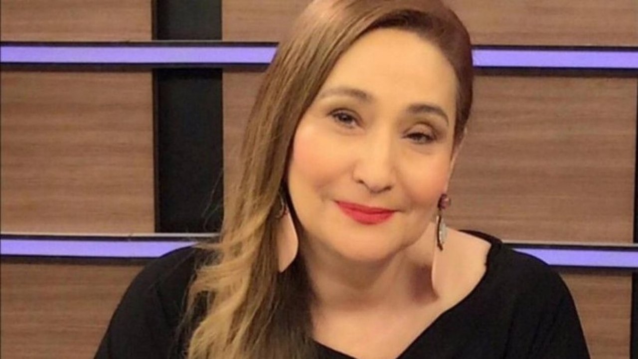 Sonia Abrão é internada com pneumonia bacteriana