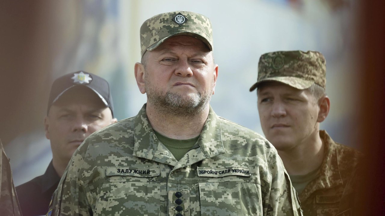 Ex-premiê da Ucrânia diz que Zelensky quer 'neutralizar' financiadores de Zaluzhny para manter poder