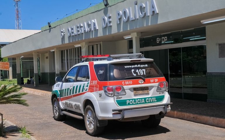 Dono de loja de armas é preso suspeito de fraude ao relatar roubo de estoque; entenda