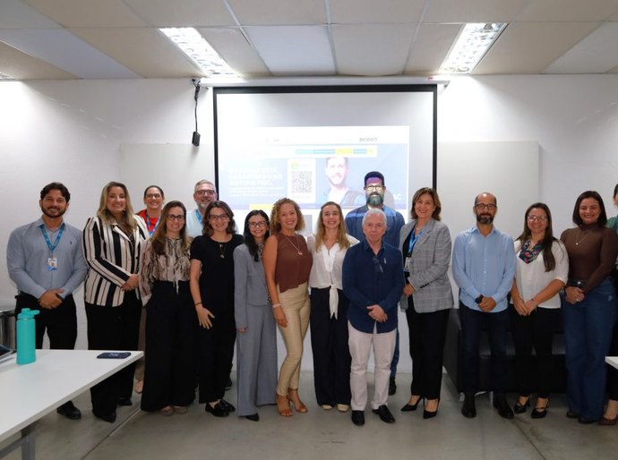 Cesmac recebe professoras da Fiocruz Pernambuco para troca de experiências