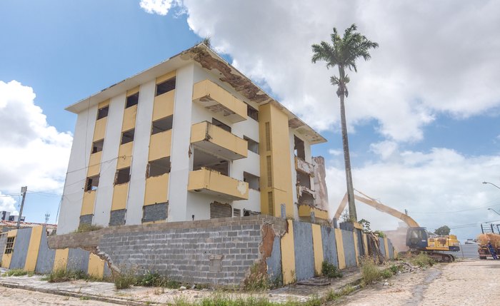 Braskem não pode realizar demolições e atividades de apoio nas áreas desocupadas dos bairros Braskem não pode realizar demolições e atividades de apoio nas áreas desocupadas dos bairros