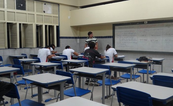 Cai número de matriculados na rede estadual de Alagoas