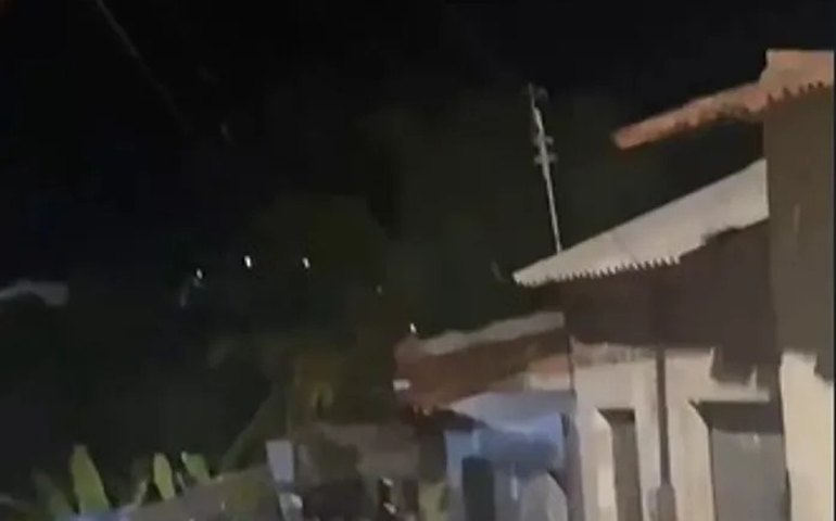 Troca de tiros entre PM e criminosos assusta moradores do Benedito Bentes, em Maceió