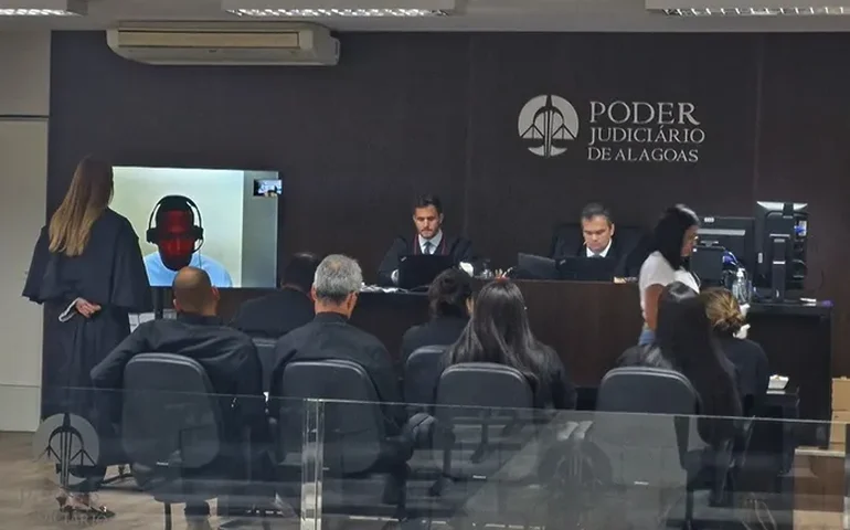 Homem é condenado a 28 anos de prisão por tentativa de feminicídio que transfigurou rosto da vítima em Capela