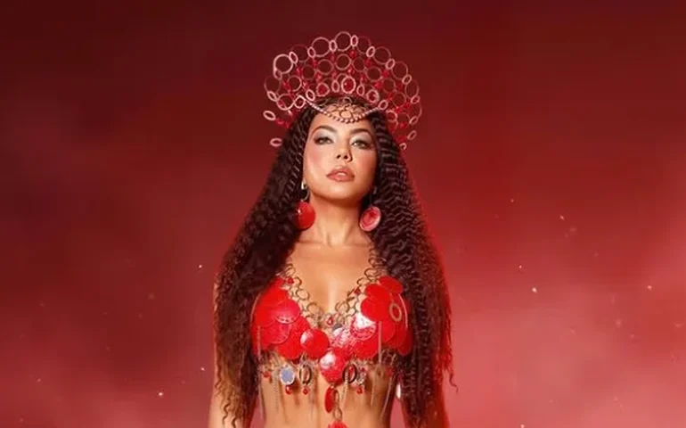 Jeniffer Setti relata preparação intensa para viver Luma de Oliveira na Viradouro