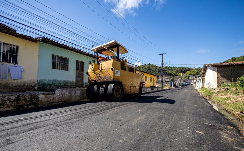 Pavimentação e obras de mobilidade urbana transformam mais de 800 ruas de Maceió