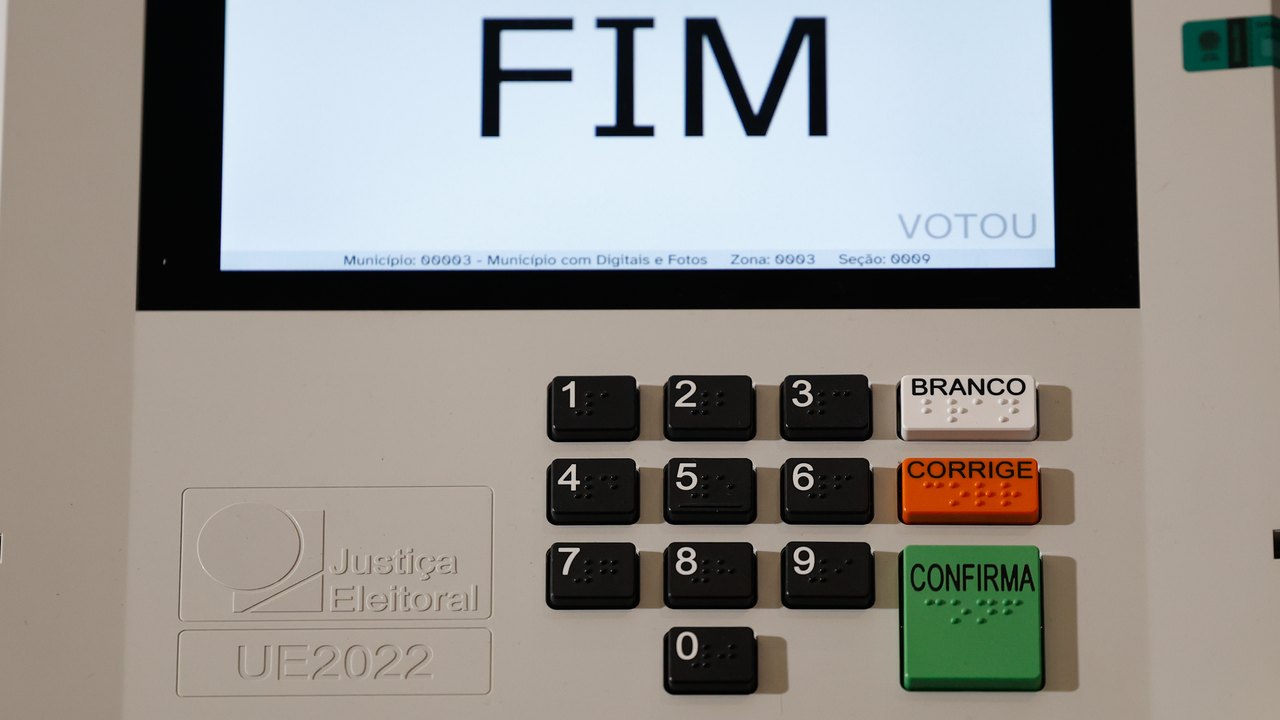 Federação PSOL-Rede oficializa apoio à candidatura de Lula à reeleição