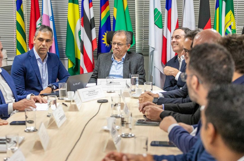 Em Pernambuco, Paulo Dantas articula ampliação de crédito para empresas do Nordeste