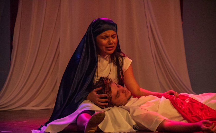 Peça 'Seu nome é Maria' em cartaz no Teatro Deodoro