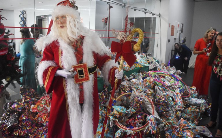 Sistema Fiea alegra o Natal de 706 crianças em Maceió