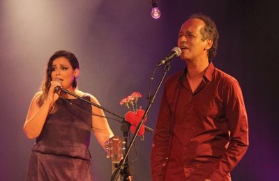 Júnior Almeida e Andrea Laís apresentam show no Quinta no Arena desta semana