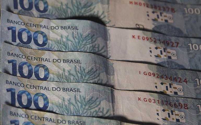 Mercado reduz previsão da inflação de 4,65% para 4,63% este ano