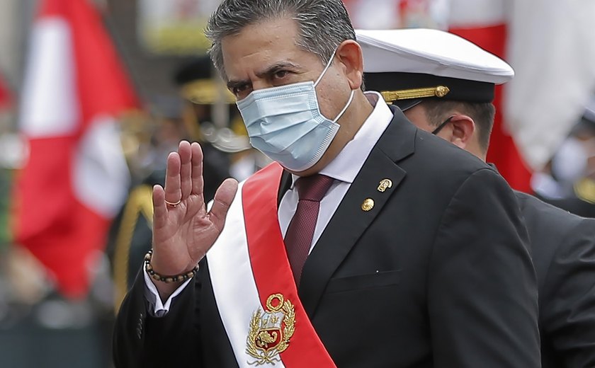 Peru fica temporariamente sem presidente e sem chefe do Congresso
