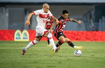CRB vacila em casa  e perde de goleada para o Vitória (BA) pela Copa do Nordeste