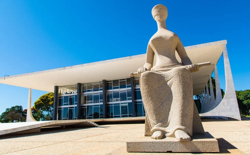 Polícia averigua suspeita de bomba perto do ﻿Supremo Tribunal Federal