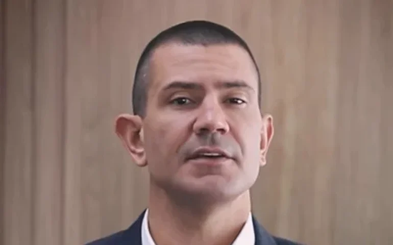 Douglas Ruas é eleito novo presidente Alerj em sessão marcada por obstrução do grupo de Paes