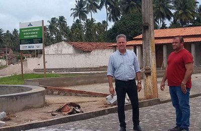 Prefeito Joaquim Beltrão visita obras no Distrito de Barreiras, em Coruripe