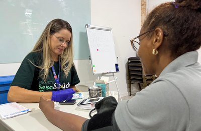 Sesc leva circuito de saúde aos colaboradores do Salinas Maceió