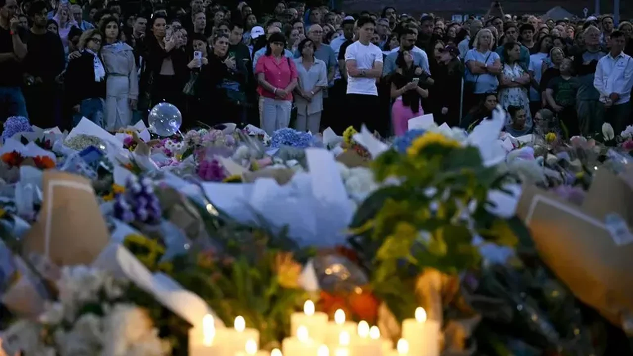 Papa condena 'violência antissemita' após ataque na Austrália