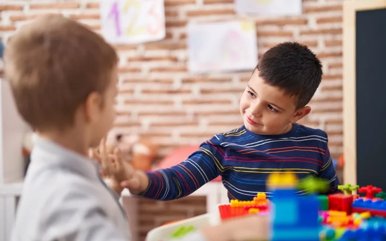 [Abril Azul] Brasil tem mais de 760 mil estudantes com TEA