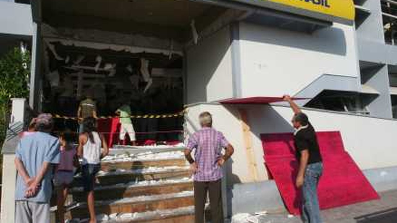 Bandidos explodem cofre do Banco do Brasil em Coruripe