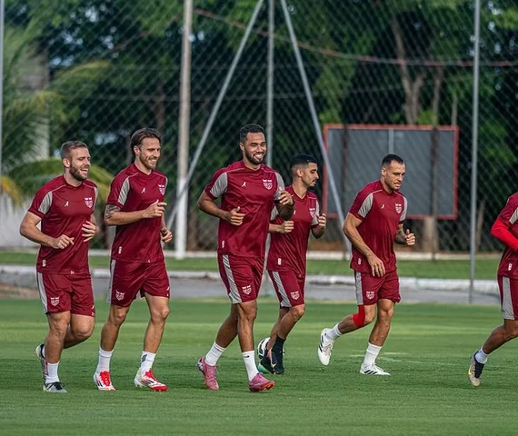 Sob pressão, CRB recebe o Juventude em busca de sobrevivência na Série B