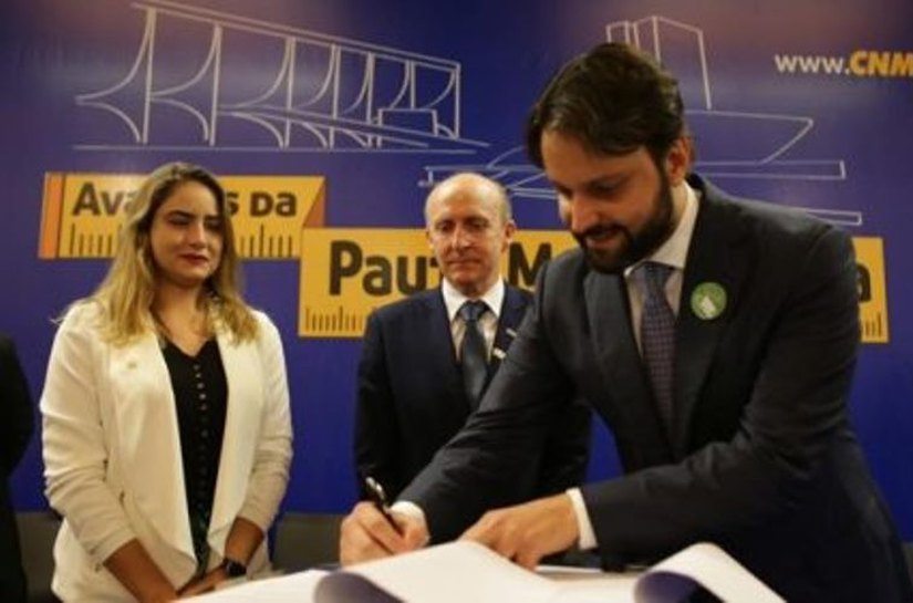Municípios terão apoio da CNM e do MC para elaborar planos de mobilidade