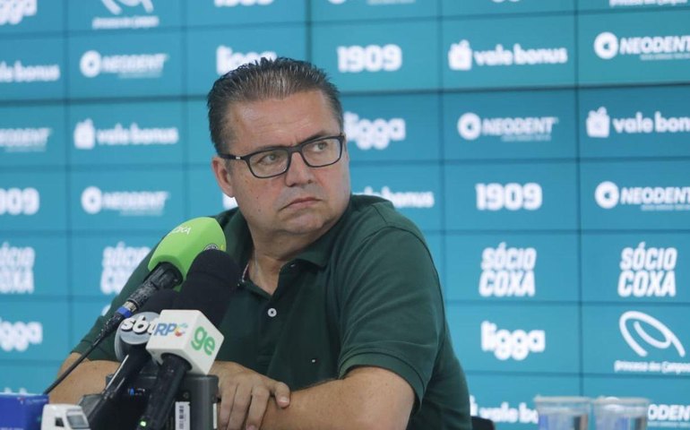 Diretor do Coritiba, Júnior Chávare morre aos 57 anos; Elano e outros clubes prestam homenagens