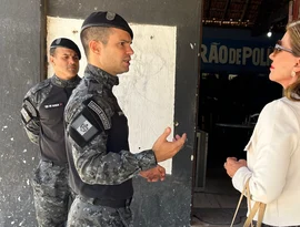 Teto cedendo e vergalhões expostos: MPAL aponta estado 'severo de deterioração' na Cavalaria da PM em Maceió