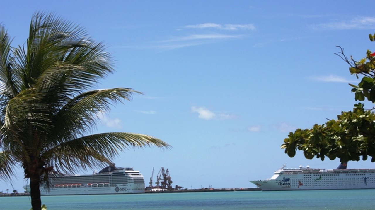 Temporada de cruzeiros movimenta turismo de Maceió
