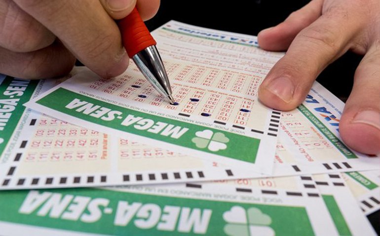 Mega da Virada: aposta simples, jogo em várias dezenas ou bolão?