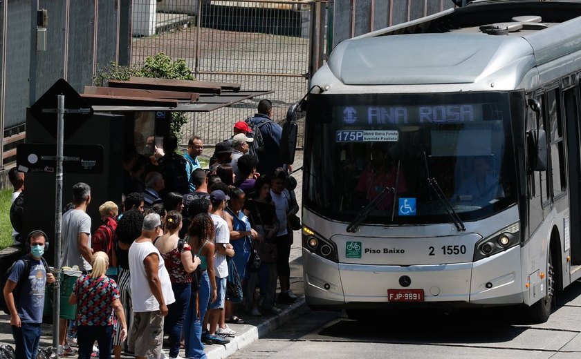 SP: Justiça dá prazo para prefeitura explicar alta da tarifa de ônibus