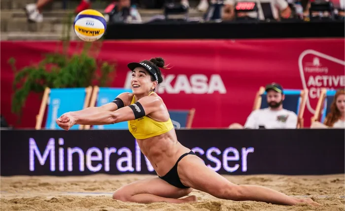 Carol Solberg em jogo