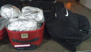 Passageiro de ônibus interestadual é preso com mala cheia de drogas no Sul Sergipano; carga foi avaliada em R$ 300 mil
