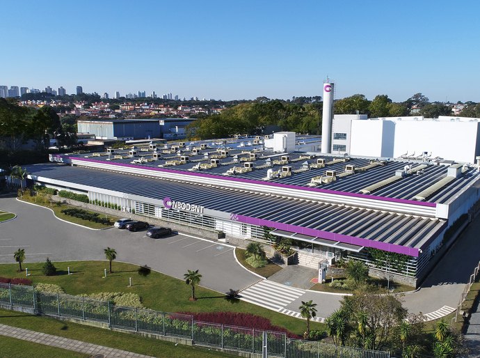 Quase metade das indústrias brasileiras já investe em energia renovável