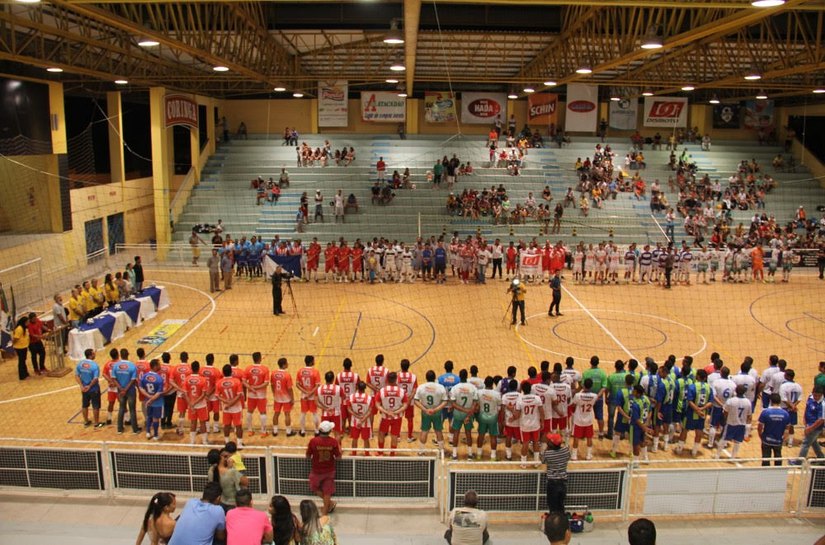 Yale Fernandes destaca geração de emprego entre os grupos da 5ª Copa de Futsal