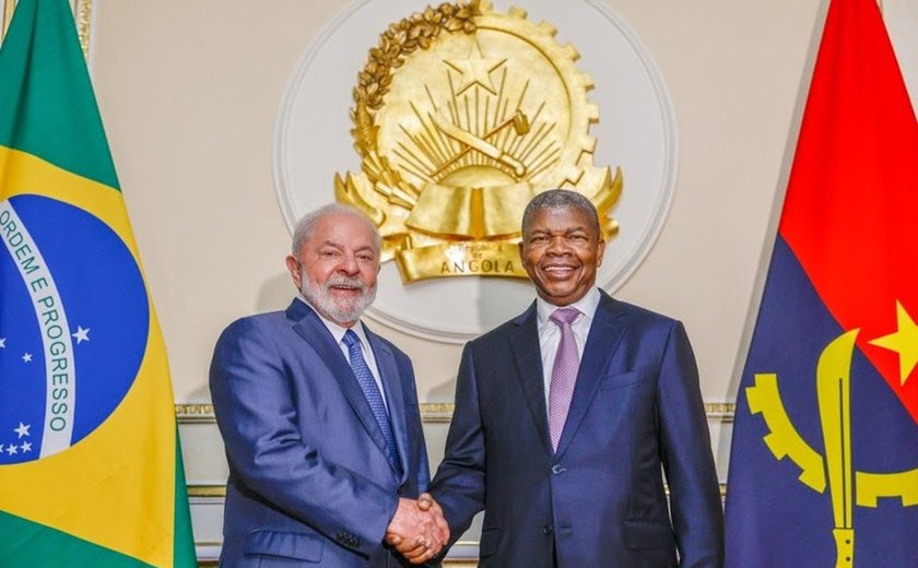 Lula chega ao Palácio Presidencial em visita oficial à Angola